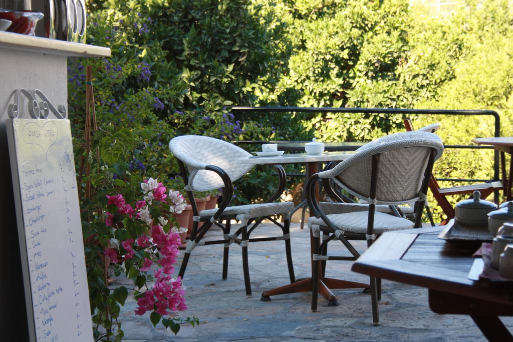 Parla Apart Hotel Çeşme Exteriör bild
