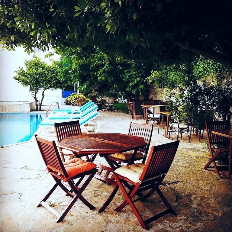 Parla Apart Hotel Çeşme Exteriör bild