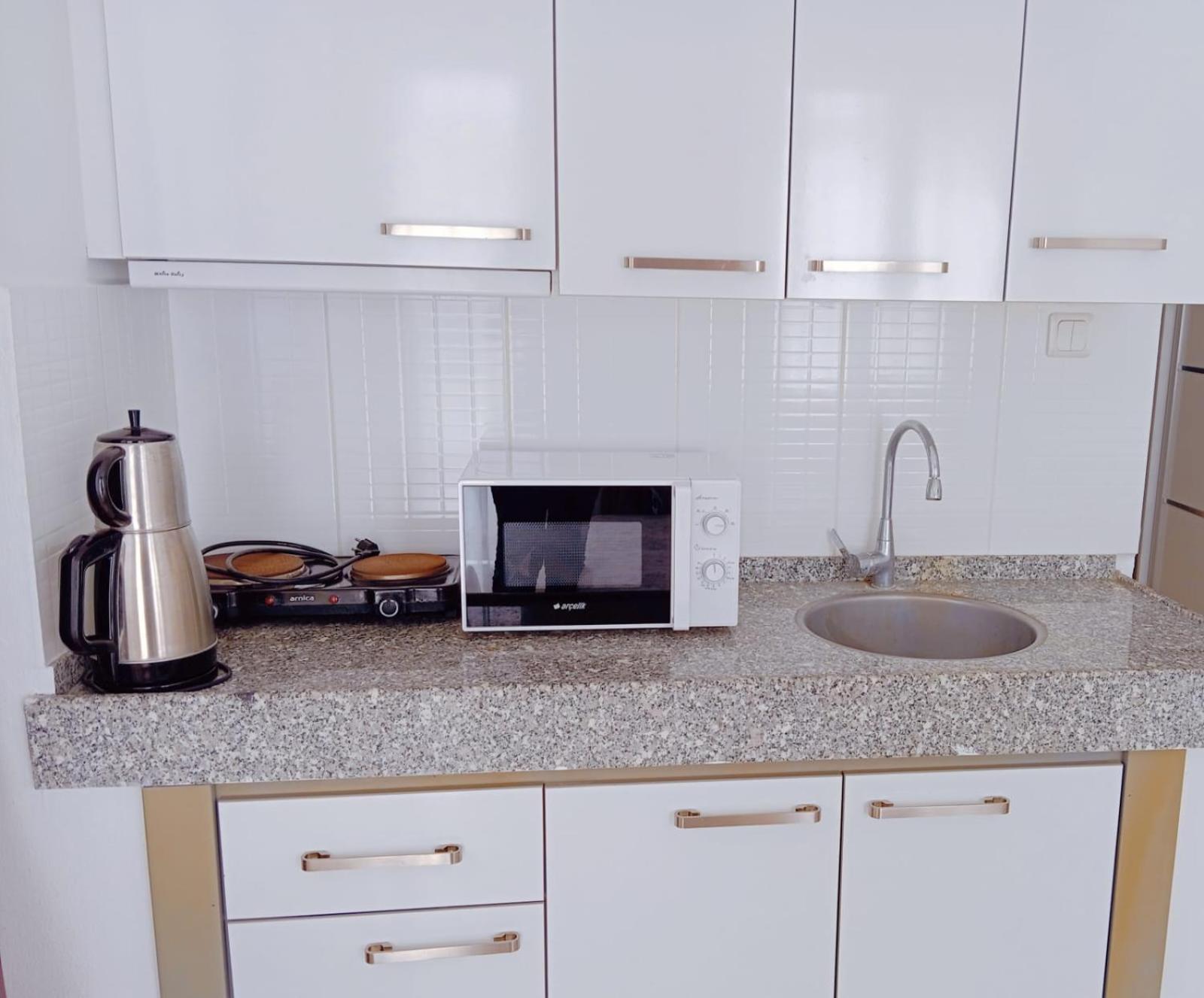 Parla Apart Hotel Çeşme Exteriör bild