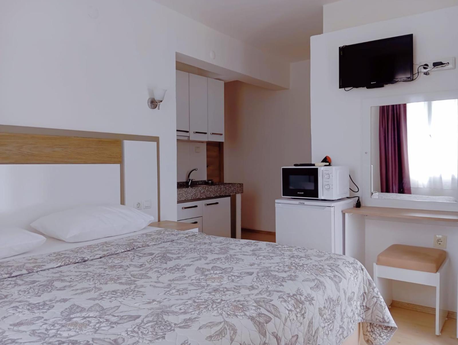 Parla Apart Hotel Çeşme Exteriör bild