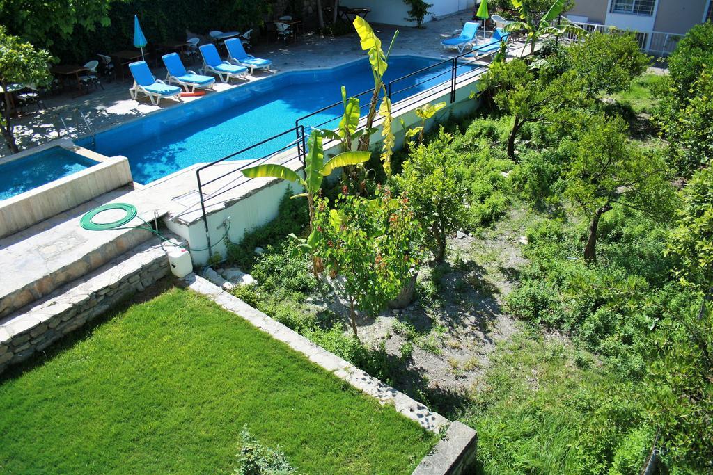 Parla Apart Hotel Çeşme Exteriör bild