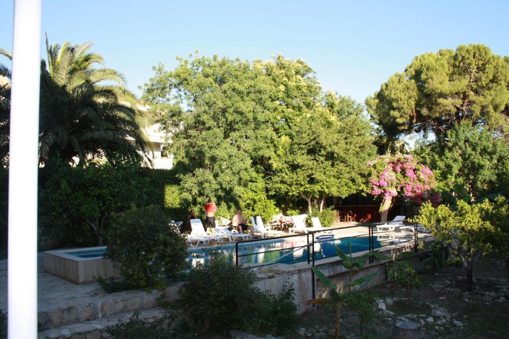 Parla Apart Hotel Çeşme Exteriör bild