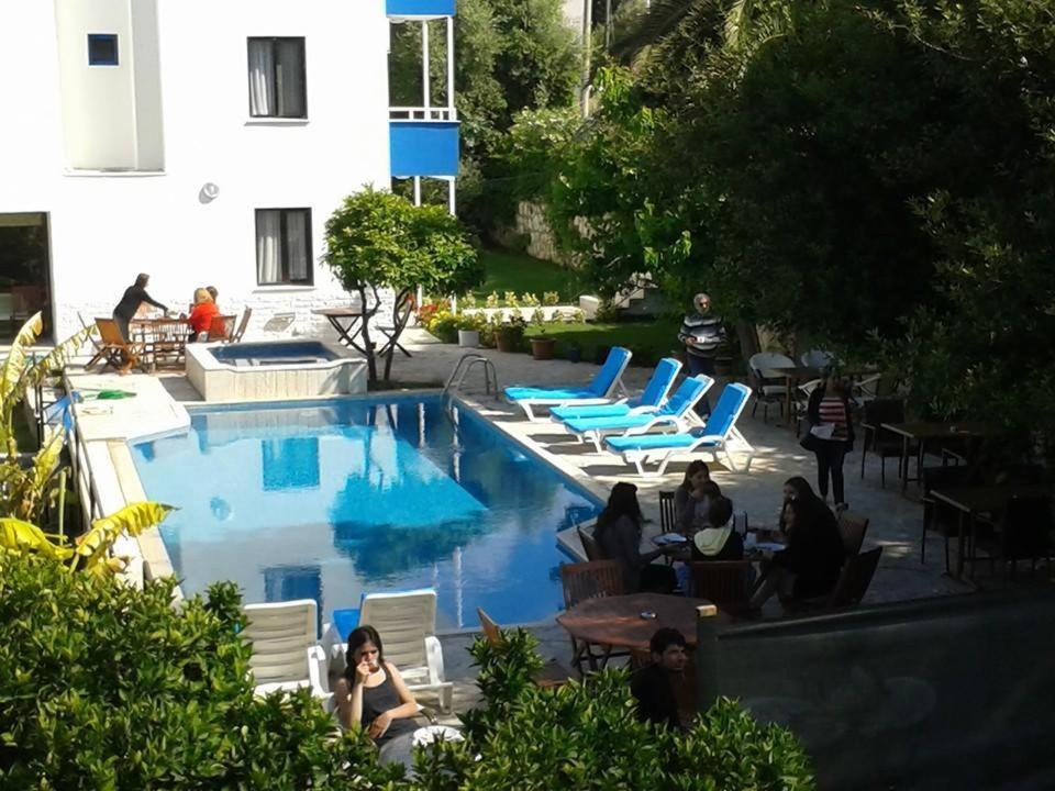 Parla Apart Hotel Çeşme Exteriör bild