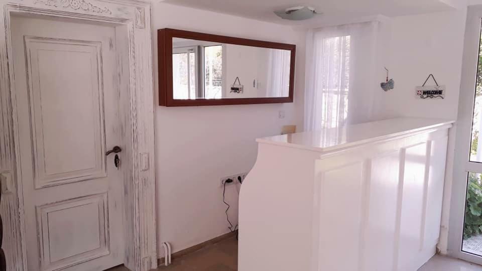 Parla Apart Hotel Çeşme Exteriör bild
