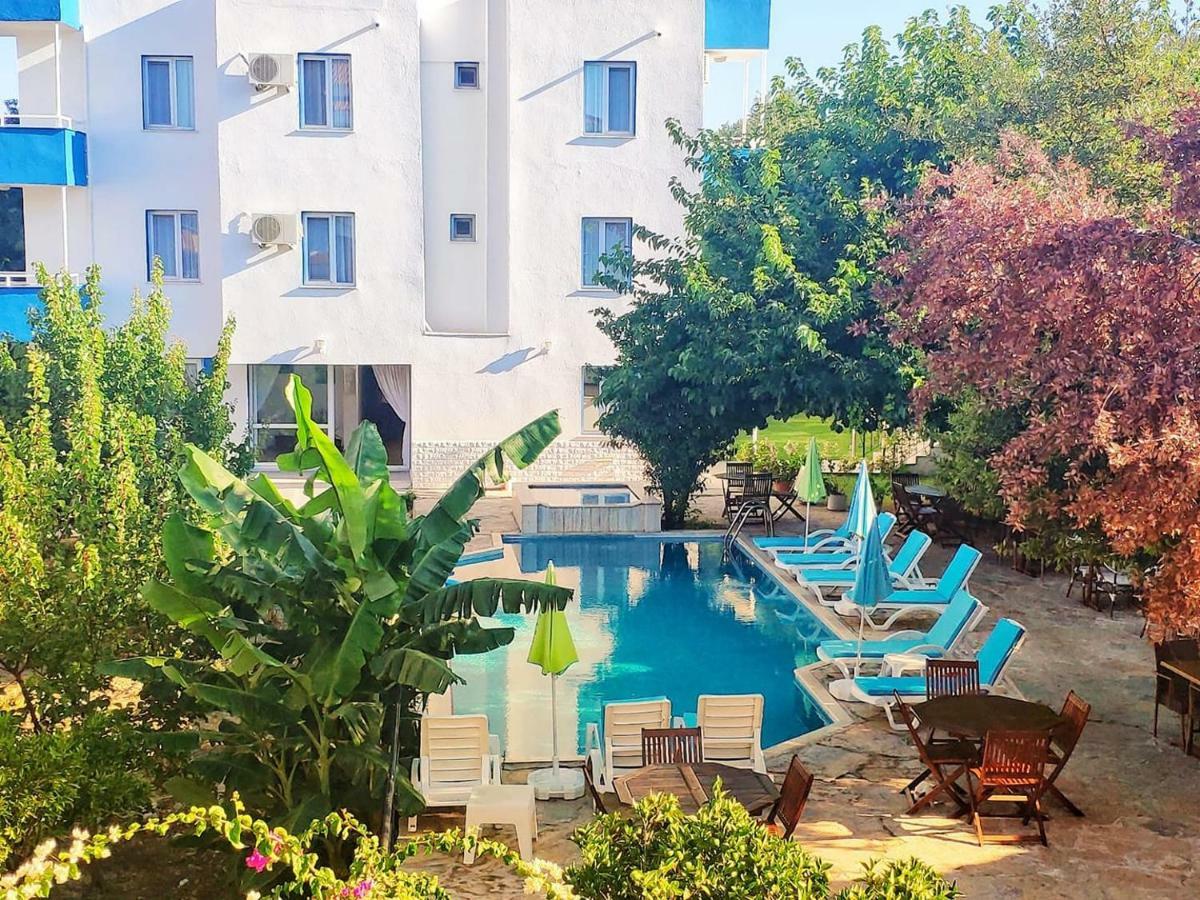 Parla Apart Hotel Çeşme Exteriör bild